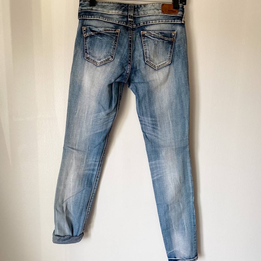 Express light wash distressed skinny jeans - Picture 2 of 2